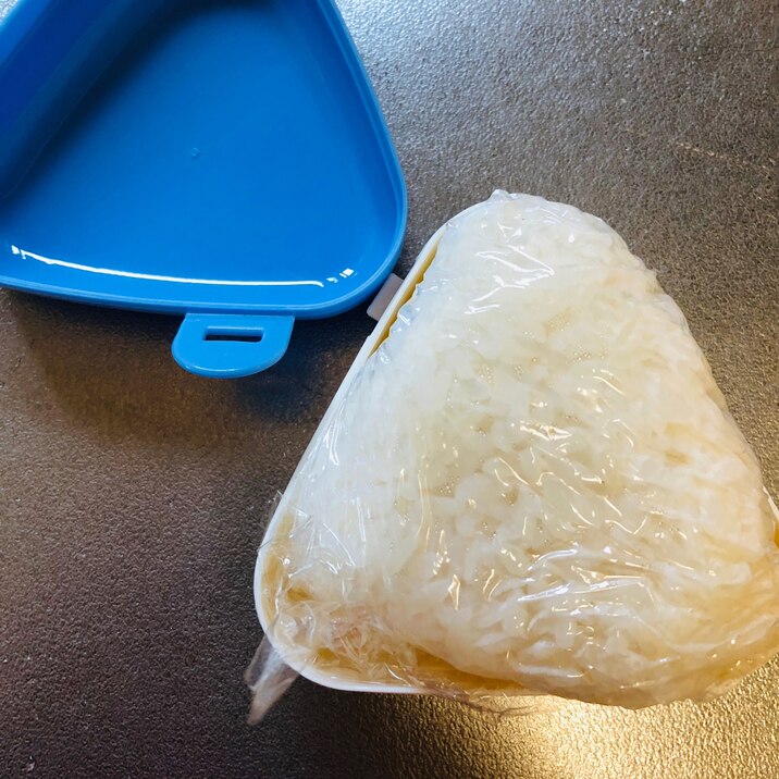 おにぎり〜ベーコンネギおかか〜